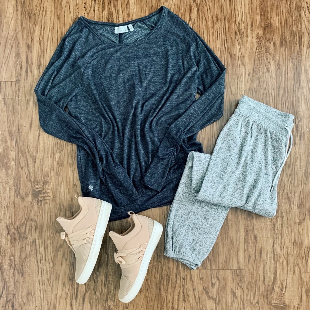 Athleta long sleeve top
